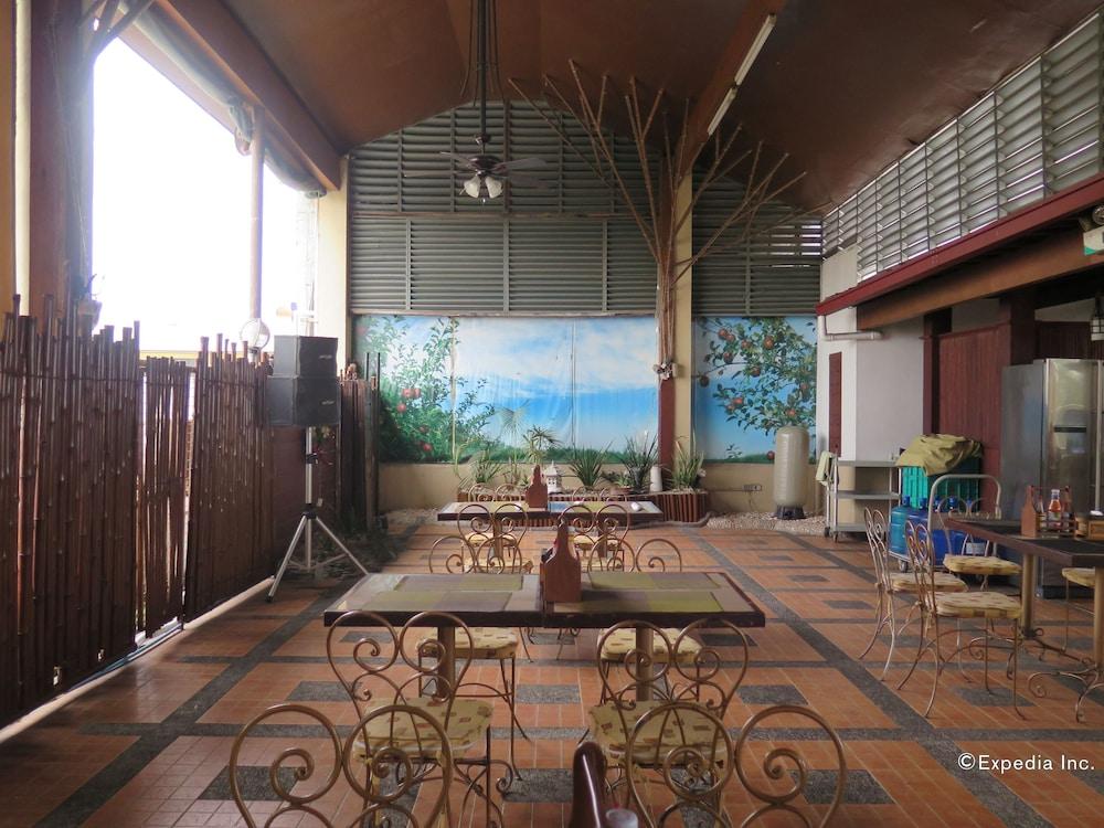 Oyo 210 Apple Tree Suites Cebu Bagian luar foto