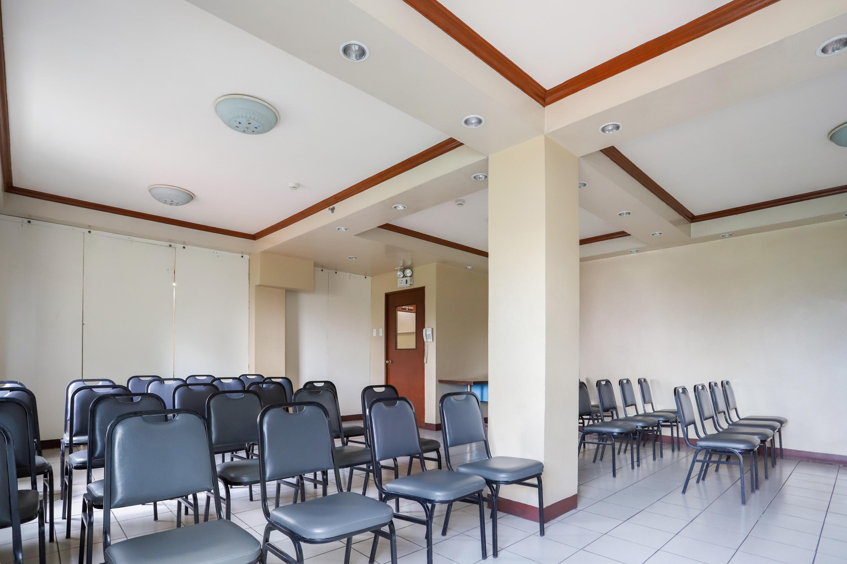 Oyo 210 Apple Tree Suites Cebu Bagian luar foto
