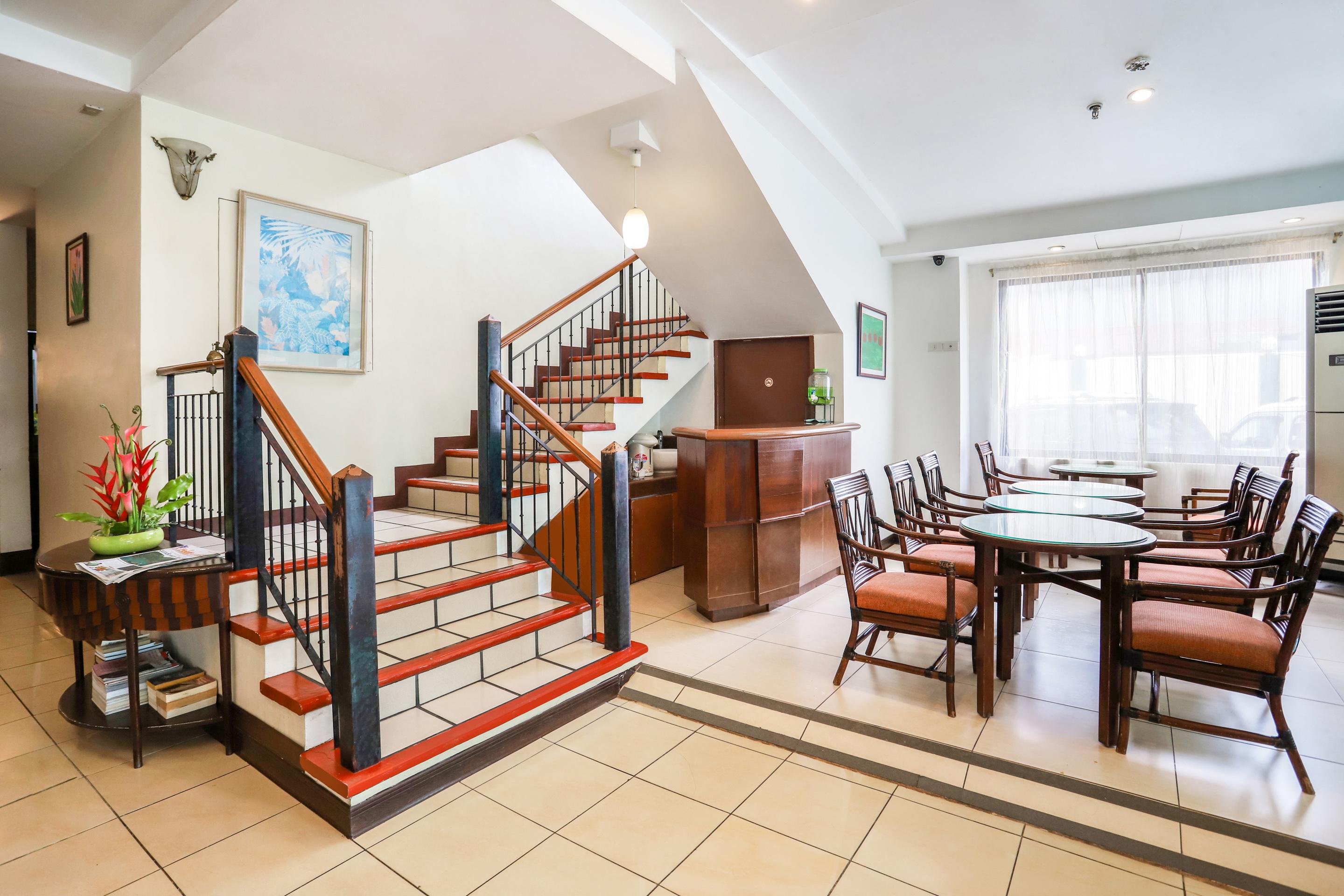 Oyo 210 Apple Tree Suites Cebu Bagian luar foto