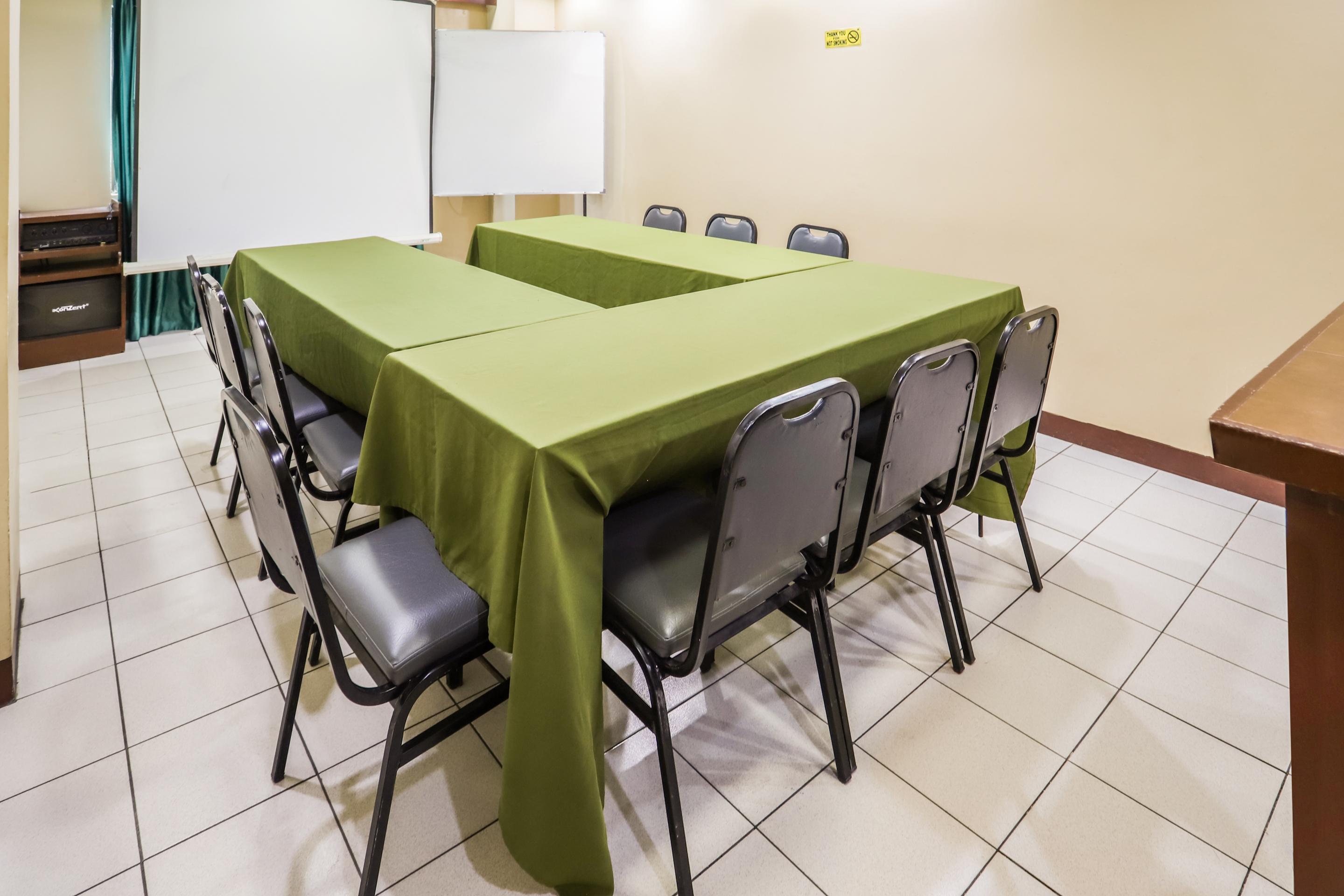 Oyo 210 Apple Tree Suites Cebu Bagian luar foto