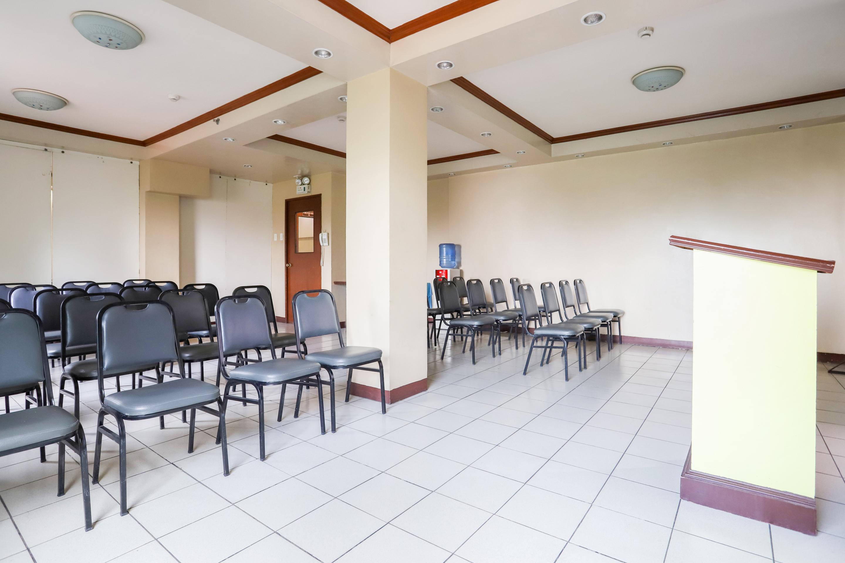 Oyo 210 Apple Tree Suites Cebu Bagian luar foto
