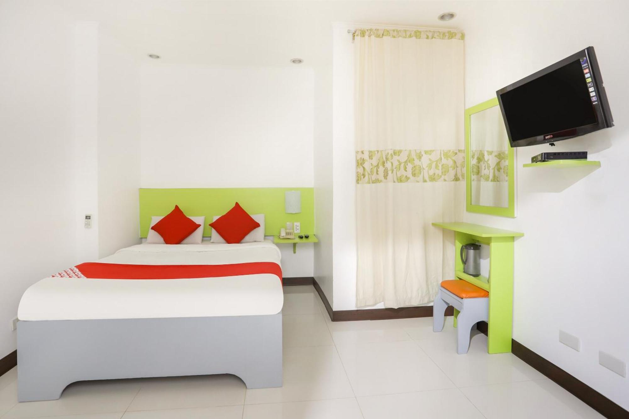 Oyo 210 Apple Tree Suites Cebu Bagian luar foto